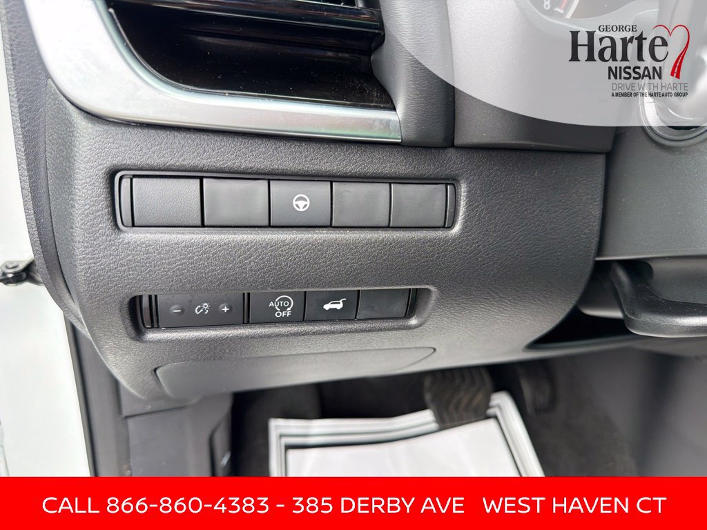 Certified 2023 Nissan Rogue SL AWD/4WD image 19