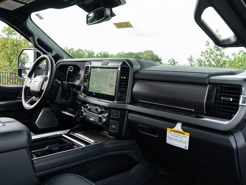 New 2026 Ford F250 Platinum w/ FX4 Off-Road Package AWD/4WD image 34