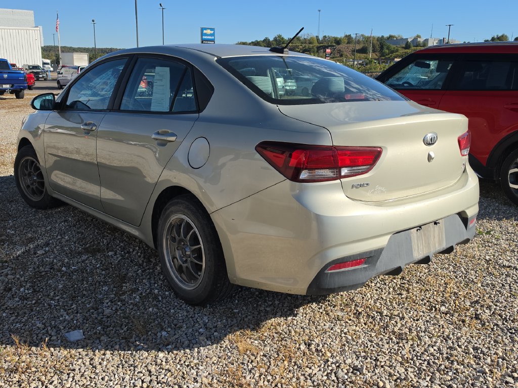 Used 2018 Kia Rio S FWD image 4