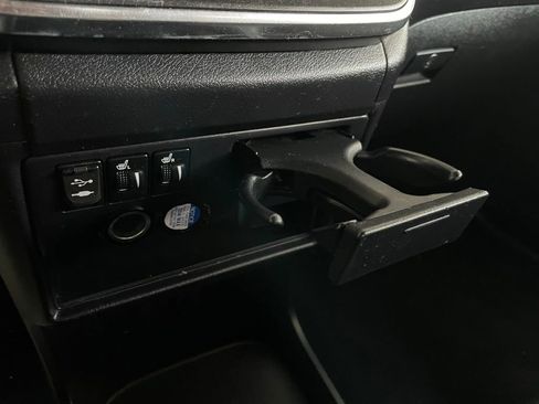 Used 2017 Toyota Sienna SE w/ Cargo Management Package image 41