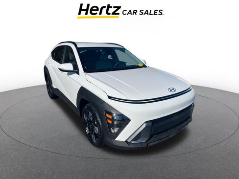 Used 2025 Hyundai Kona SEL image 1