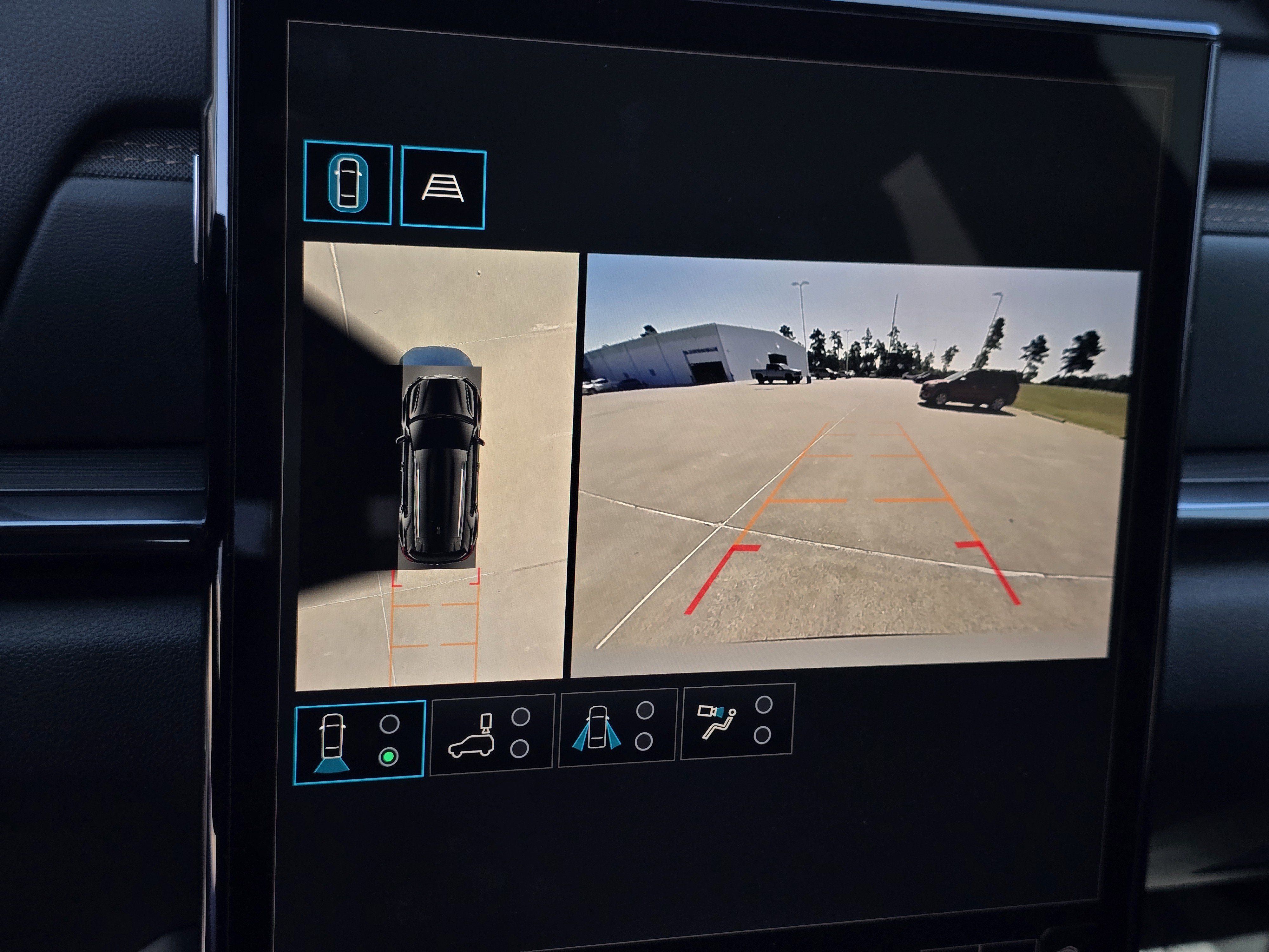 New 2027 GMC Terrain AT4 w/ Technology Package II AWD/4WD image 25