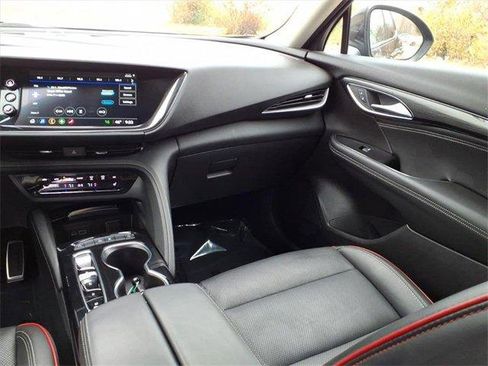 Used 2023 Buick Envision Essence w/ Sport Touring Package image 10