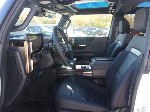 New 2025 GMC Hummer EV 3X image 11