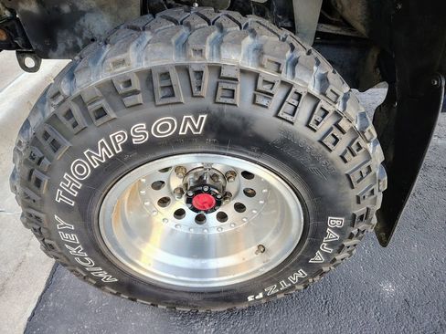 Used 1992 Toyota Pickup Deluxe image 20