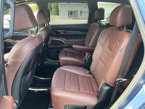 Used 2023 Kia Telluride SX Prestige AWD/4WD image 12