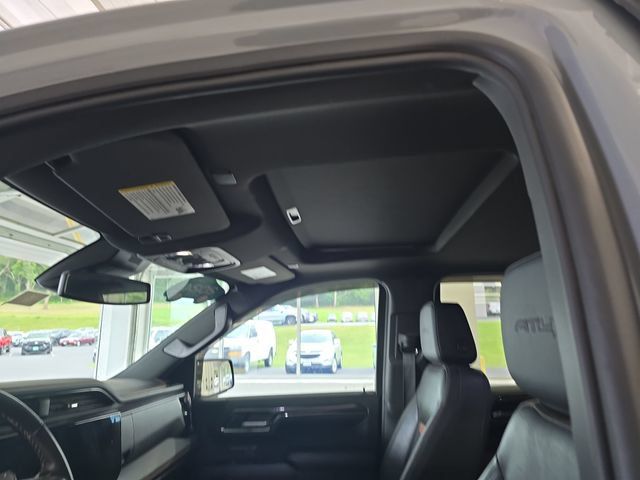 Certified 2024 GMC Sierra 1500 AT4 w/ AT4 Preferred Package AWD/4WD image 14