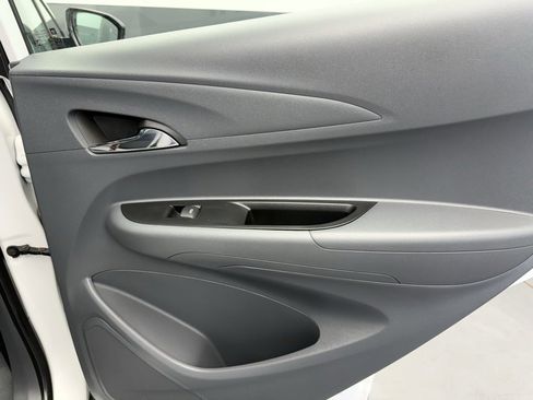 Used 2018 Chevrolet Bolt LT image 53