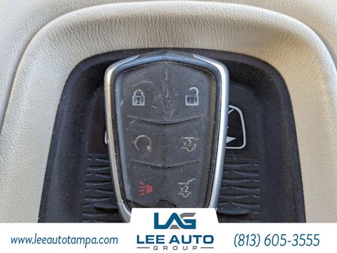 Used 2015 Cadillac Escalade Premium image 34