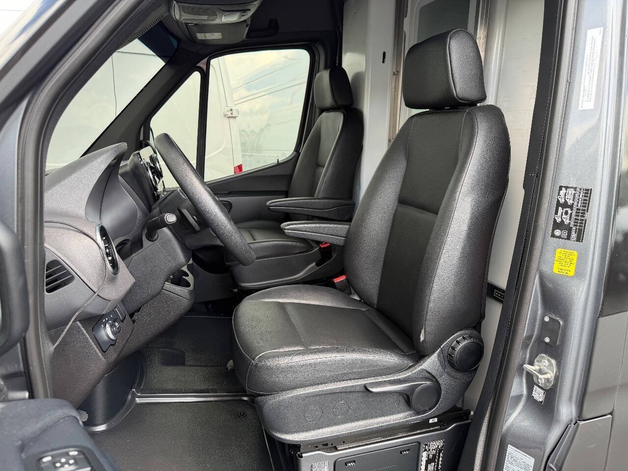 Used 2022 Mercedes-Benz Sprinter 4500 w/ Parking Package image 10