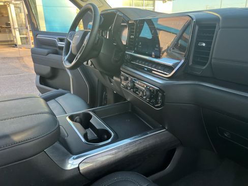 Used 2026 Chevrolet Silverado 2500 LTZ w/ LTZ Plus Package AWD/4WD image 38