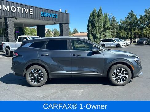 Used 2023 Kia Sportage EX AWD/4WD image 2