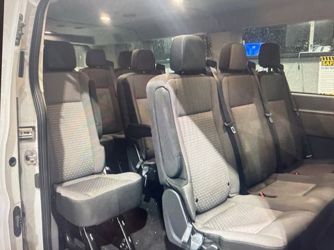 Used 2023 Ford Transit 350 XLT image 9