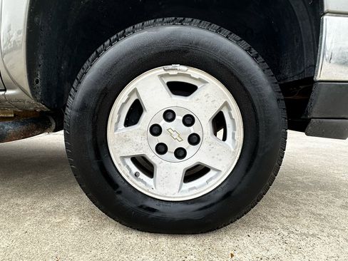 Used 2006 Chevrolet Silverado 1500 LT w/ Light Duty Power Package image 14