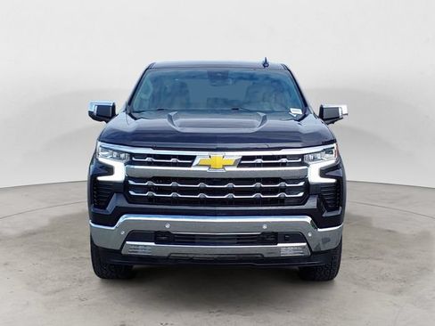 Used 2024 Chevrolet Silverado 1500 LTZ AWD/4WD image 8