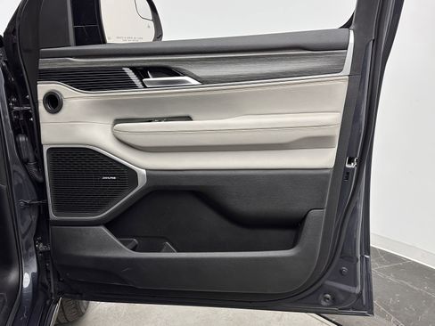 Used 2024 Jeep Wagoneer L Series II w/ Flexible Seating Group image 36