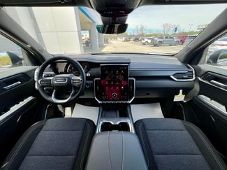 New 2026 GMC Acadia Elevation video 2