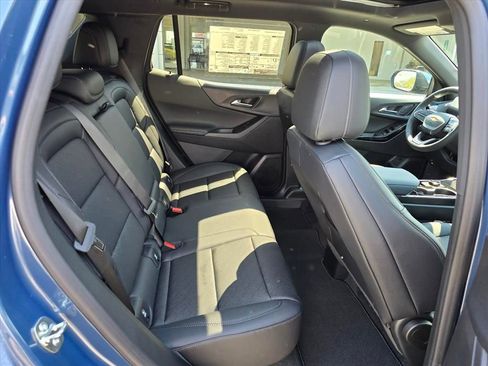 New 2026 Chevrolet Equinox LT FWD image 12