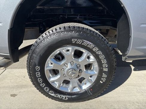 Used 2024 RAM 2500 Laramie image 10