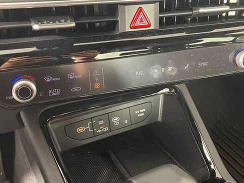 Used 2025 Kia K5 GT FWD image 8
