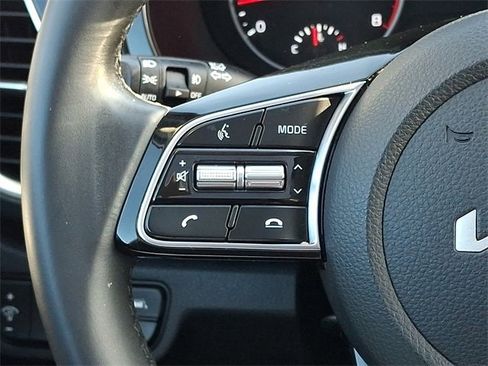 Used 2022 Kia Seltos EX image 22