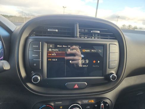 New 2025 Kia Soul LX image 18