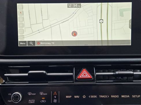 New 2025 Kia Niro EX Touring image 11