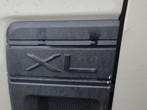 New 2025 Ford Maverick XL w/ Equipment Group 102A image 20