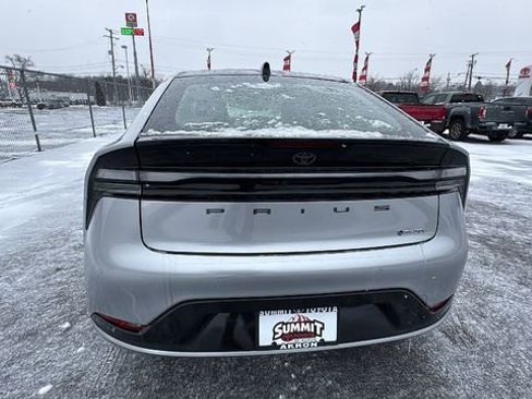 New 2026 Toyota Prius XSE Premium image 4