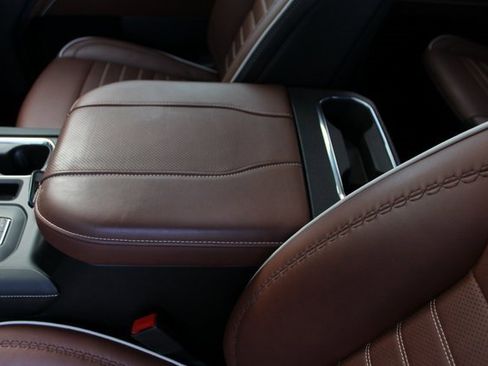 Used 2024 GMC Sierra 1500 Denali Ultimate image 29