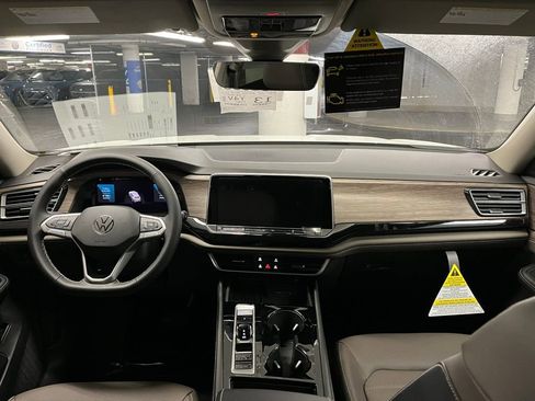 New 2026 Volkswagen Atlas SEL AWD/4WD image 7