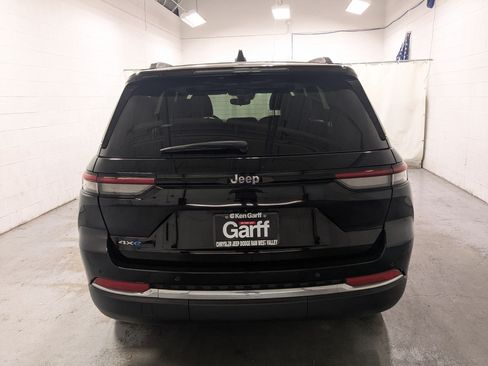 Certified 2022 Jeep Grand Cherokee Limited 4xe AWD/4WD image 8