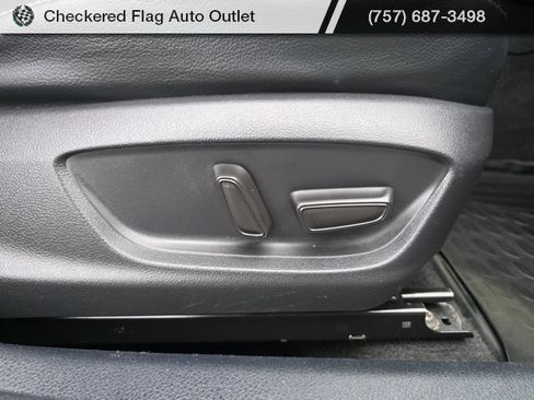 Used 2021 Toyota Camry XSE image 44