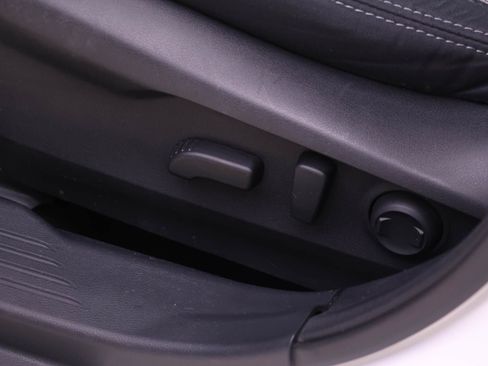 Used 2022 Subaru Outback Premium image 14