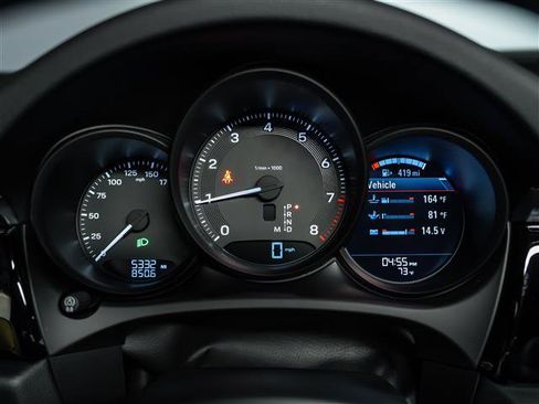 Used 2025 Porsche Macan image 22