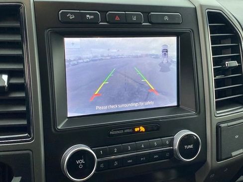 Used 2020 Ford Expedition XLT w/ Equipment Group 202A image 11