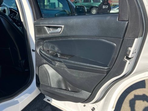 Used 2015 Ford Edge SEL w/ Equipment Group 201A FWD image 23