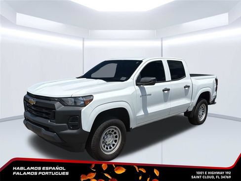 Used 2026 Chevrolet Colorado W/T w/ WT Convenience Package II RWD image 2