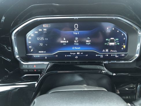 Used 2024 Chevrolet Silverado 2500 LT w/ Convenience Package image 16