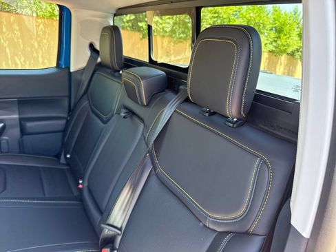 Certified 2025 Ford Maverick Lobo AWD/4WD image 22