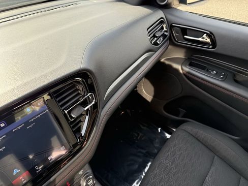 Used 2025 Dodge Durango R/T w/ Blacktop Package image 28