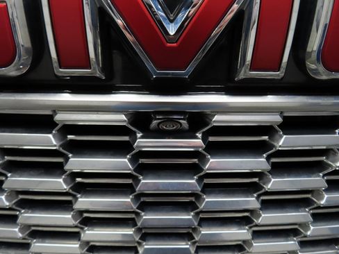 Used 2024 GMC Yukon Denali image 51