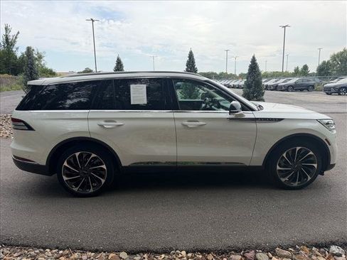 Used 2020 Lincoln Aviator Reserve w/ Equipment Group 202A AWD/4WD image 6
