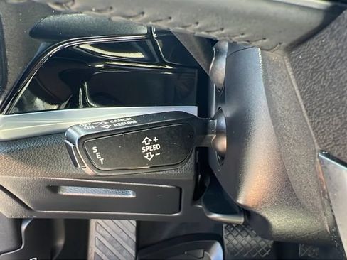 Used 2019 Audi Q3 2.0T Premium Plus w/ Premium Plus Package AWD/4WD image 28