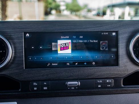 Used 2022 Mercedes-Benz Sprinter 3500 image 43