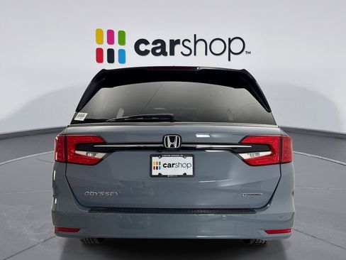 Used 2023 Honda Odyssey Touring image 4