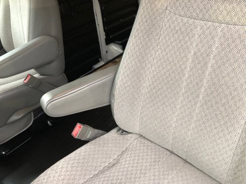 Used 2015 GMC Savana 2500 G2500 image 19