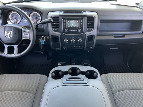 Used 2018 RAM 2500 Tradesman w/ Chrome Appearance Group AWD/4WD image 32