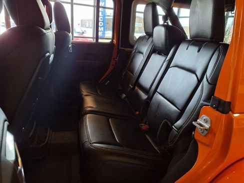 Used 2025 Jeep Wrangler Rubicon 392 image 12