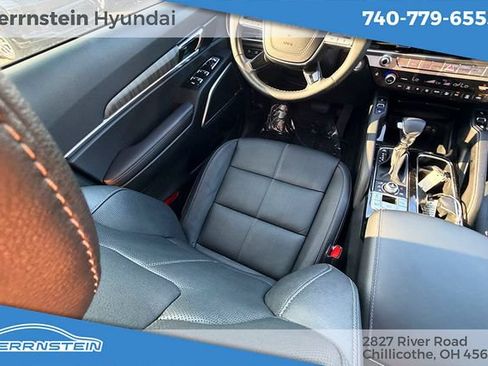 Used 2024 Kia Telluride EX w/ EX Captain's Chair Package AWD/4WD image 11